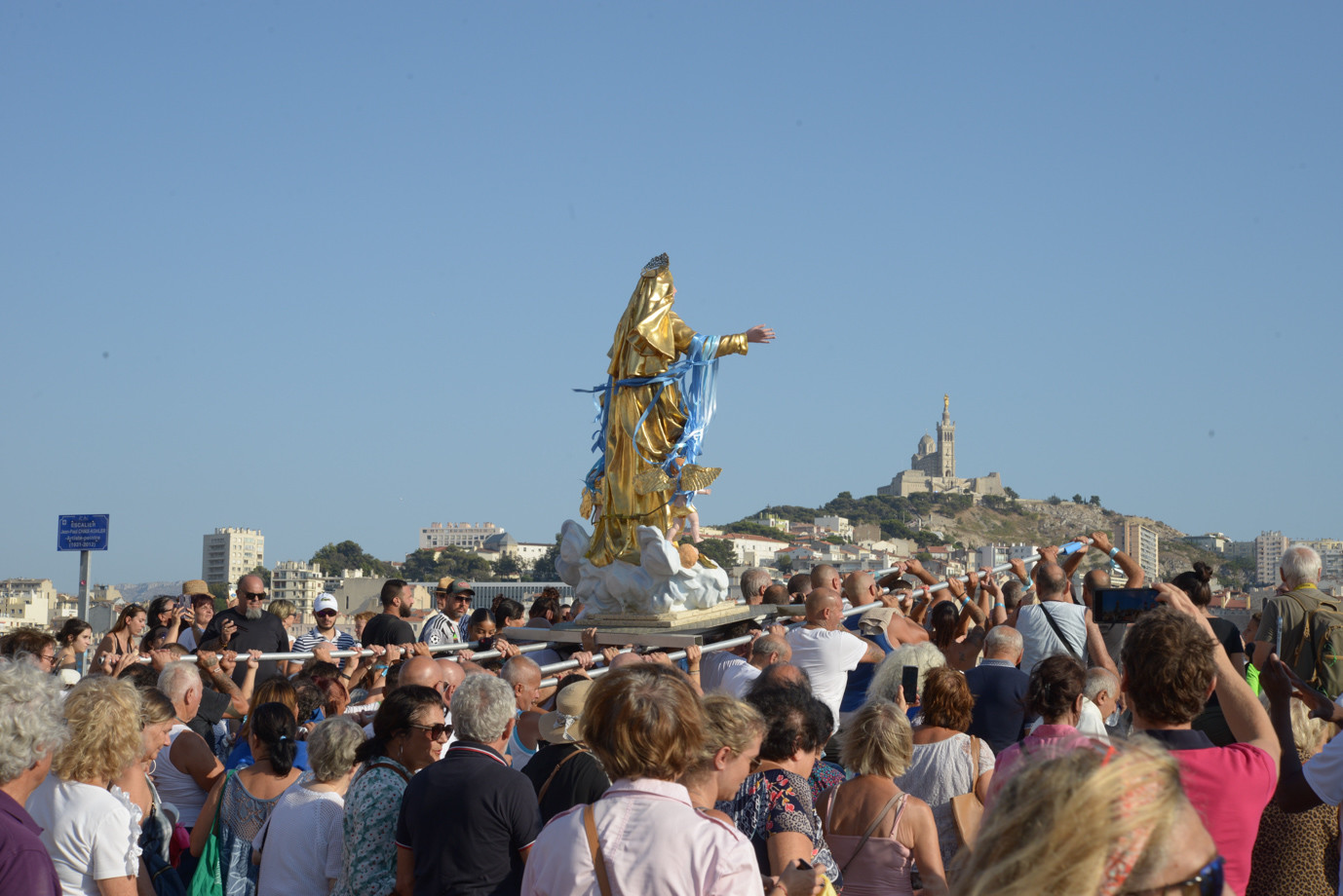 PROCESSION -sainte-marie.