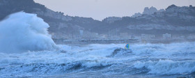 TEMPETE ZEUS MARSEILLE ,PLAGE DU PRADO,WINDSURF, PLANCHE À  VOILE