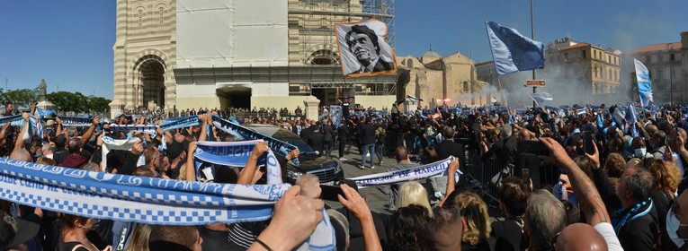 Marseille, hommage à Bernard Tapie