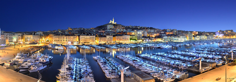 MARSEILLE VIEUX PORT DE NUIT COULEURFORMAT 33 X 95 cmEN POSTER PAPIER 300 get disponible en tirage photo Original