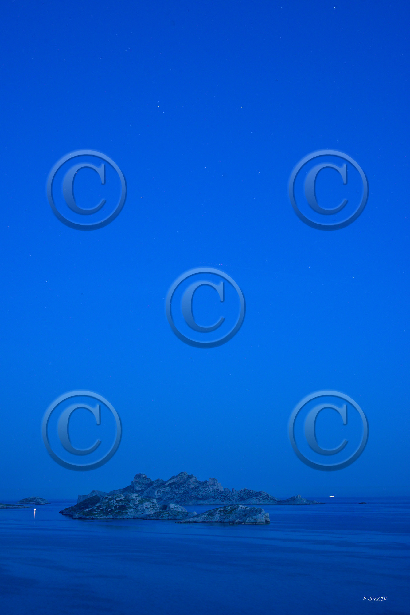 ref-1040-marseille-calanque-50x75-riou-de-nuit.jpg