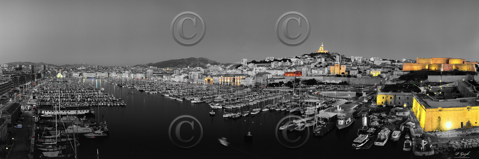 BLACK and COLORS MARSEILLE NEW YORK , plein format 140 x 40cmFORMAT 140 x 40cm sur mesure format  du cabanonpas de telechargement disponible.A chaque format correspond une éditions limitée spécifique .© collection P GUZIKA titre indicatif suivant la finition, tarif encadré vente direct:140 x 40cm    169 €