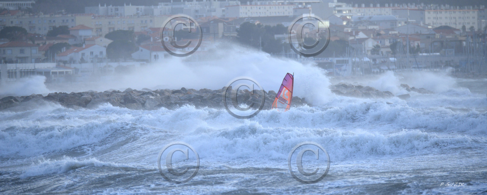 TEMPETE ZEUS MARSEILLE ,PLAGE DU PRADO,WINDSURF, PLANCHE À  VOILE