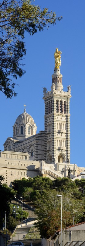 NOTRE DAME DE LA GARDE - LA BONNE MERE- MARSEILLE    vertical plein format Marseille Provence photo panoramique couleurFORMAT DISPONIBLE  33X95cm ( et 20X60cm en vente direct uniquement )pas de telechargement disponible.A chaque format correspond une éditions limitée spécifique .© collection P GUZIKA titre indicatif suivant la finition, tarif encadré vente direct:150 x 52 cm 180€  NON DISPONIBLE33   x 95 cm   99€20   x 60 cm   39€disponible en  30 X10 cm  sur stand en vente directDISPONIBLE SUIVANT STOCK -  CRÉATION JOURNALIERE  -