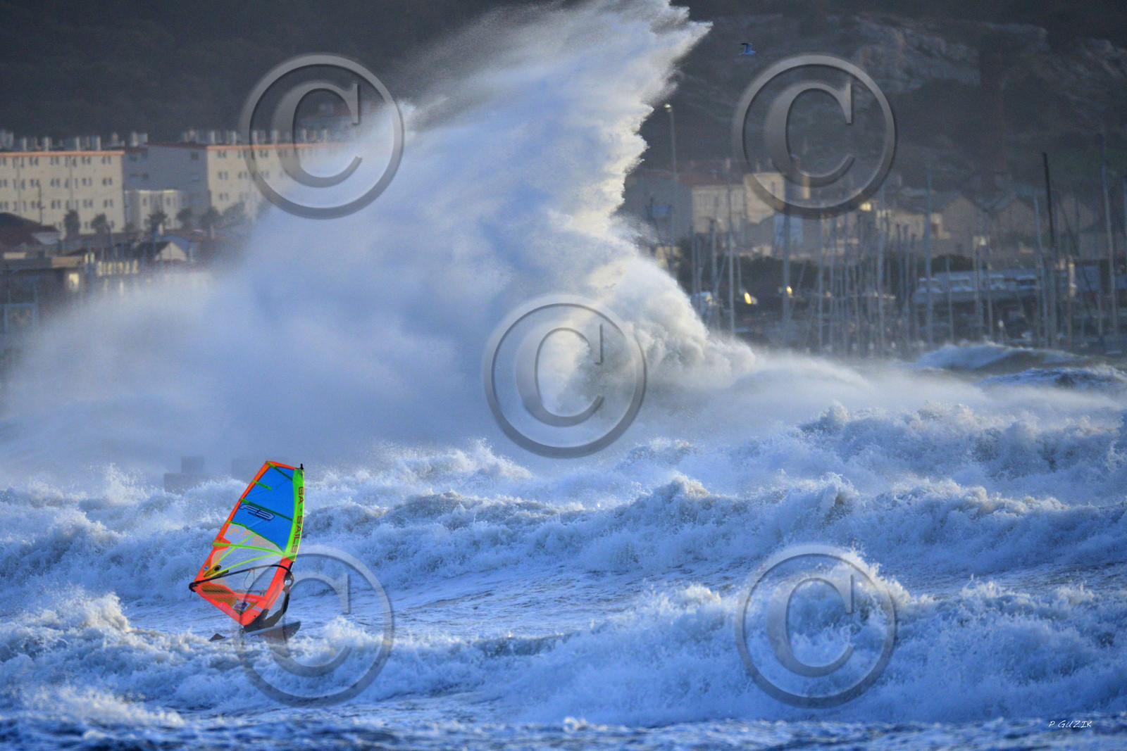 TEMPETE ZEUS MARSEILLE ,PLAGE DU PRADO,WINDSURF, PLANCHE À  VOILE