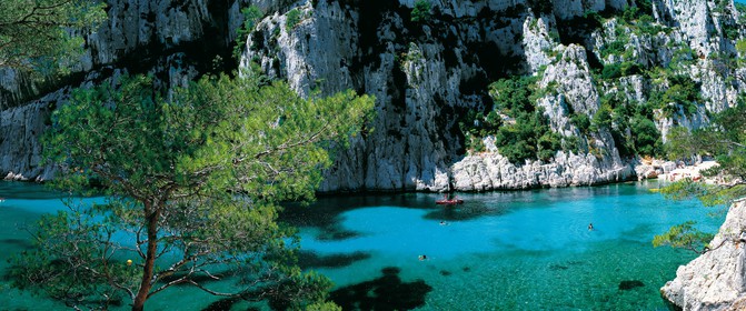 rull2-ref-150-14-calanque-marseille-en-vau-nageur-150x52-copie.jpg