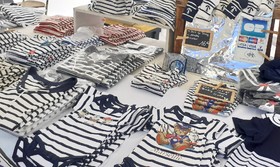 LE MARCHE D'ETE SUR LE VIEUX PORTE DE MARSEILLE