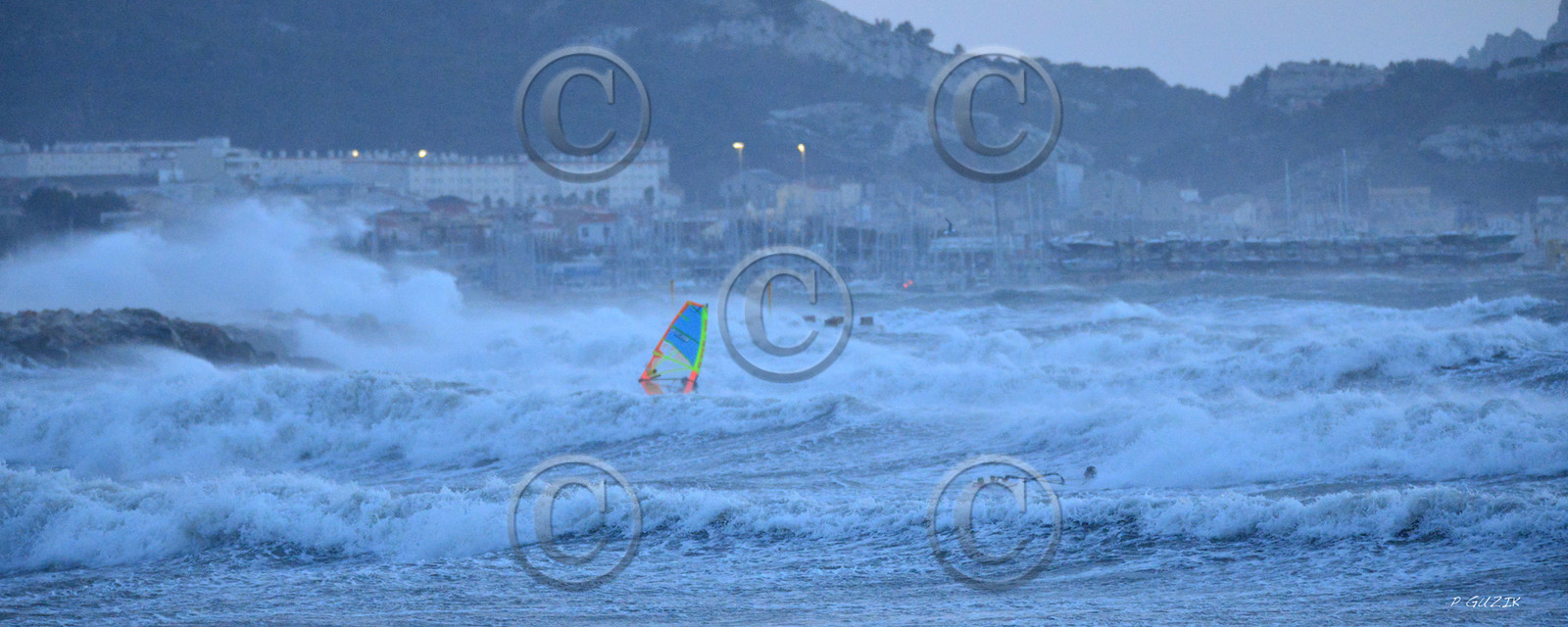 TEMPETE ZEUS MARSEILLE ,PLAGE DU PRADO,WINDSURF, PLANCHE À  VOILE