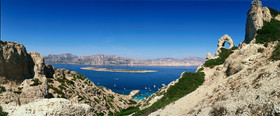 ref-933-calanque-ile-de-riou-et-plane-100x41-image05.jpg