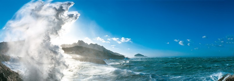 MISTRAL AUX GOUDES LES CALANQUES LA VAGUE FORMAT 33 x 95cmTarif  sur stand et marché  25€