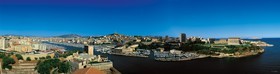 MARSEILLE VIEUX PORT  DU PANIER AU PALAIS DU PHARO   format atypique 1Marseille Provence photo panoramique couleurFORMAT DISPONIBLE  180 X 42 cm format atypique  (  vente direct uniquement ) XXLpas de telechargement disponible.A chaque format correspond une éditions limitée spécifique .© collection P GUZIKA titre indicatif suivant la finition, tarif encadré vente direct:180 x 42 cm   €DISPONIBLE SUIVANT STOCK -  CRÉATION JOURNALIERE  -