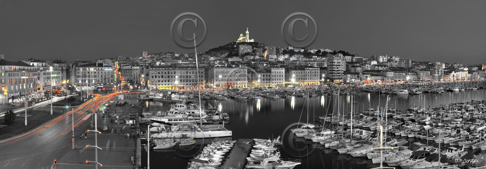 MARSEILLE BLACK COLORS MIMI ,plein formatFORMAT DISPONIBLE    33X95cm ( et 20X60cm en vente direct uniquement )pas de telechargement disponible.A chaque format correspond une éditions limitée spécifique .© collection P GUZIKA titre indicatif suivant la finition, tarif encadré vente direct:33   x 95 cm   99€20   x 60 cm   39€